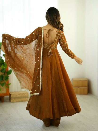 Teeya Creation New Trendy Stylish Elegant Finish With Full Flair Gold Gown Set