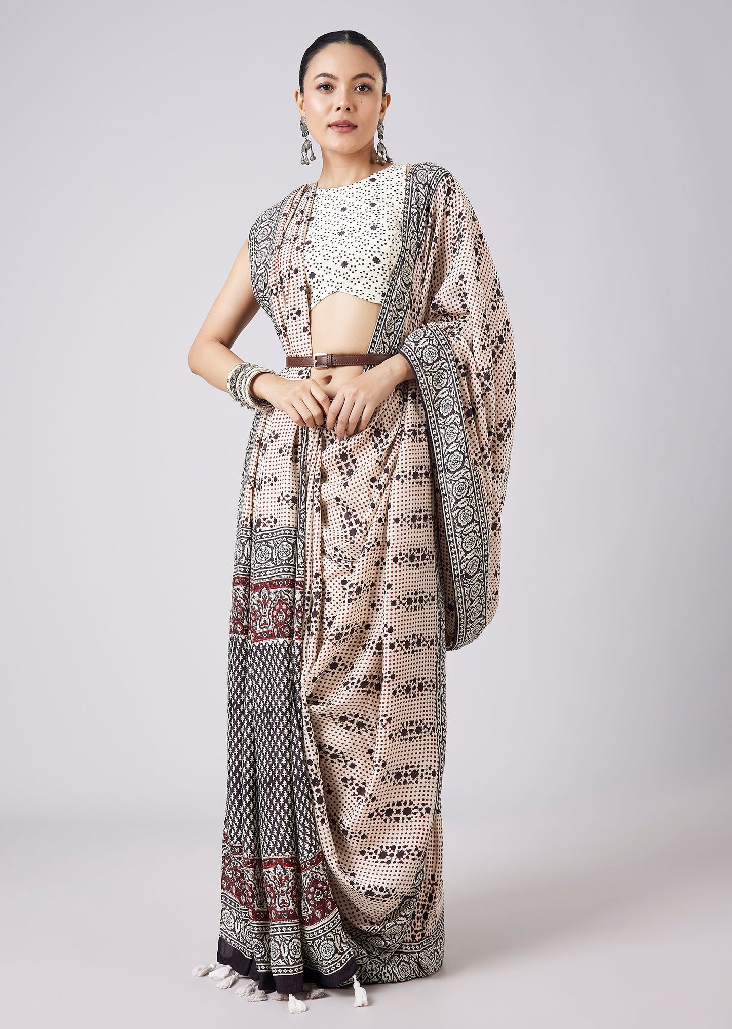 White Block Printed Motif Saree with Unstitched Blouse