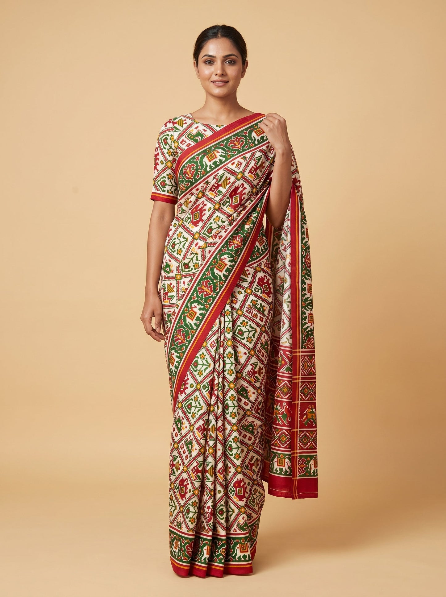 White Clean Loom Handloom Saree