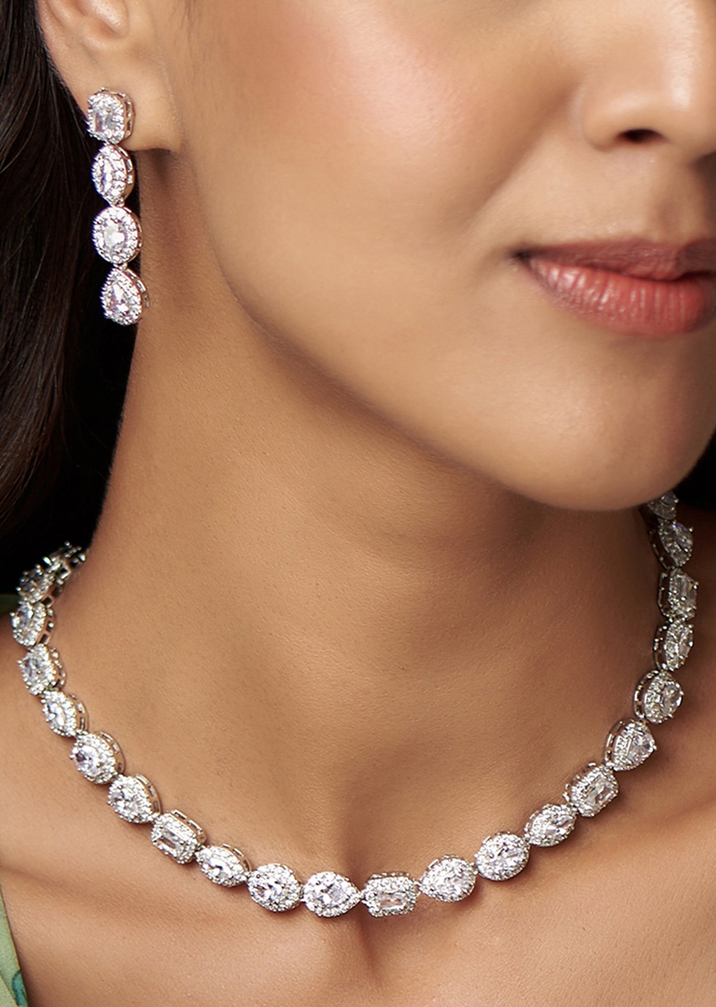 White Finish Sparkling Zircon Necklace Set