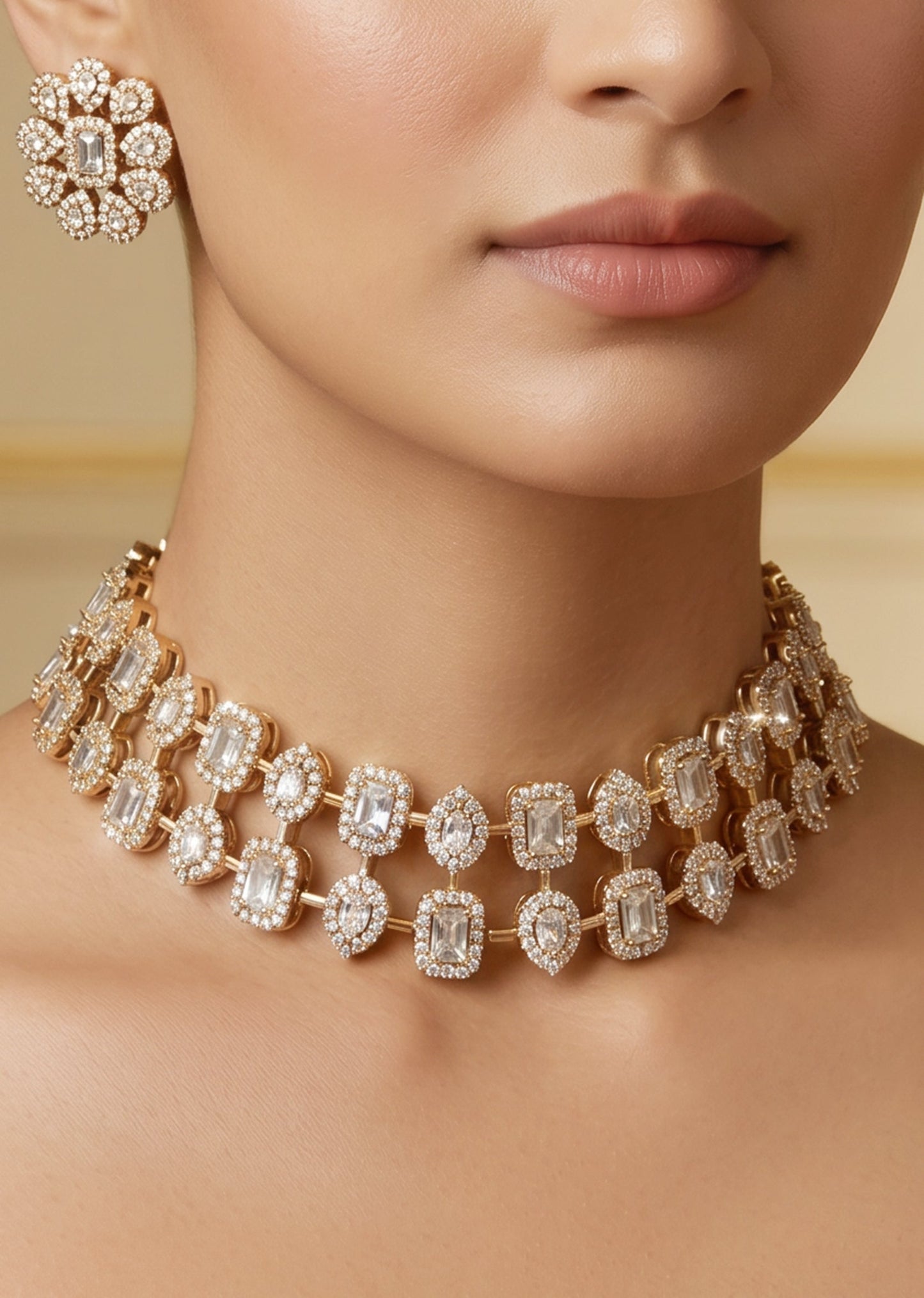 White Floral Choker Necklace Set.
