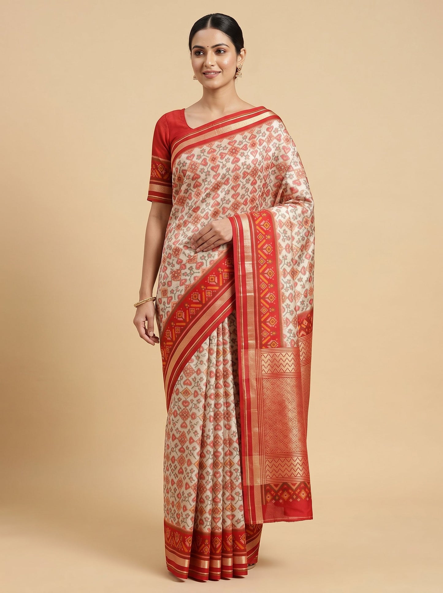 White Handloom Saree with Clean Finish