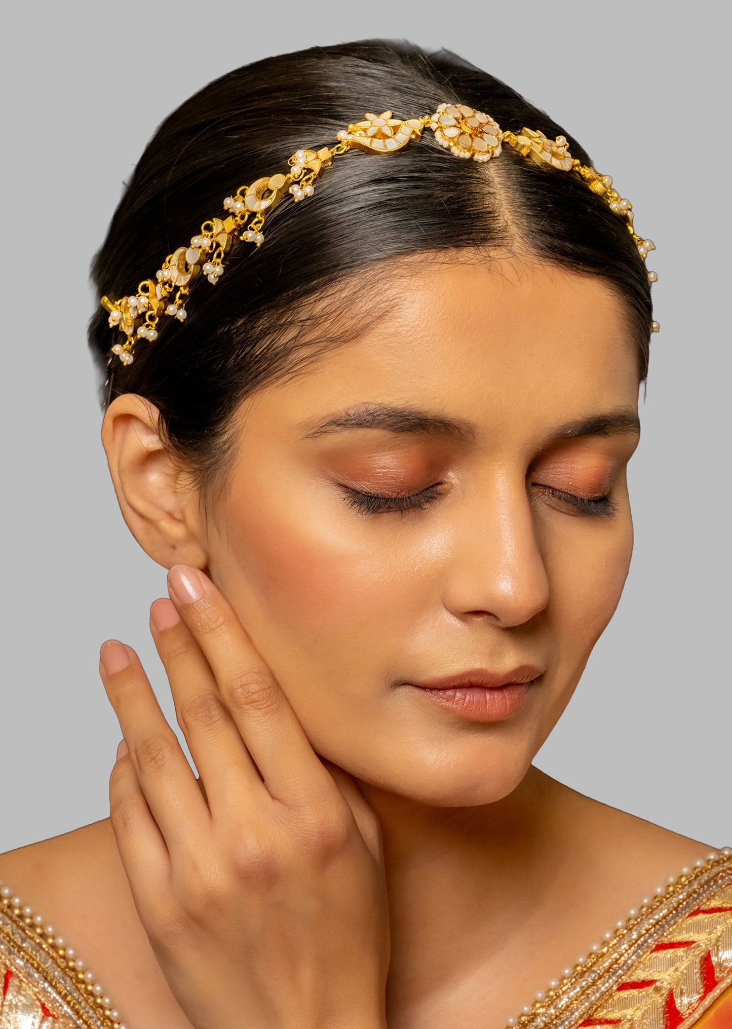 White Kundan Bridal Headband With Subtle Polki
