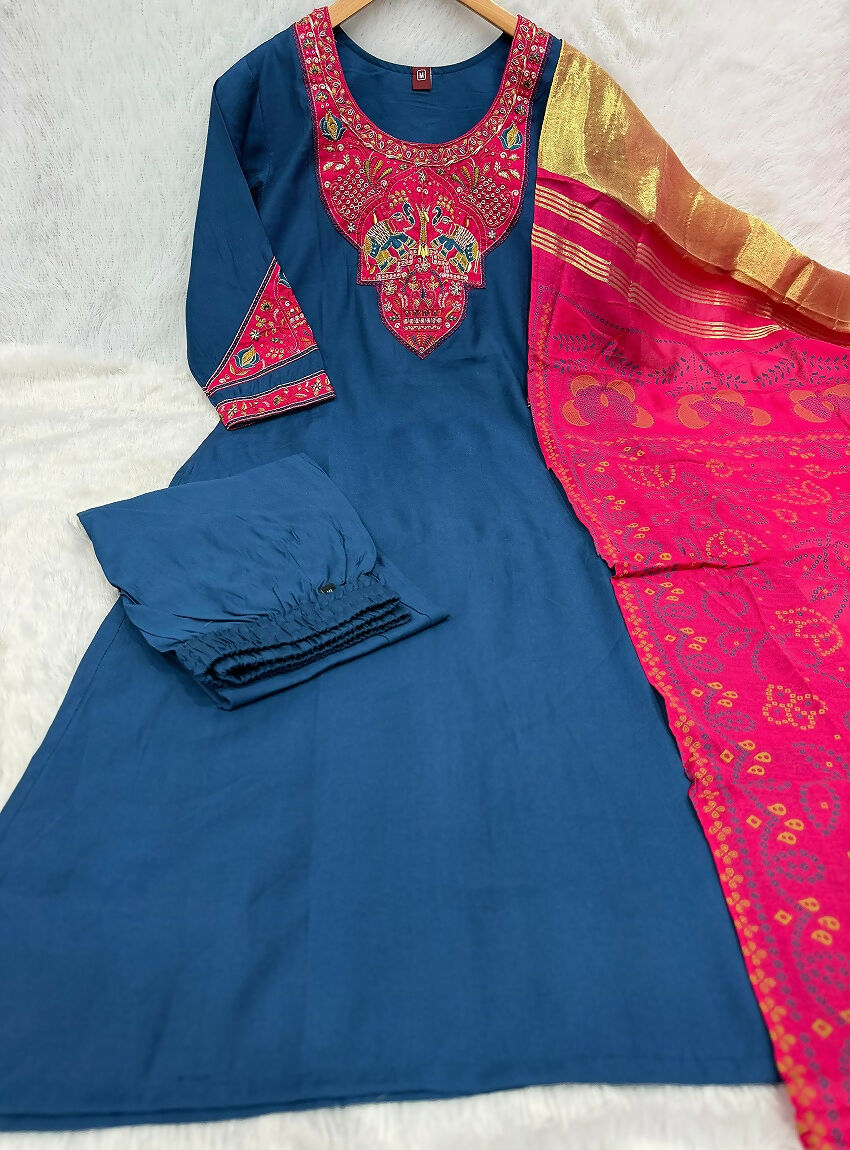 Teeya Creation Women Teal Blue Embroidered Straight Kurta With Magenta Dupatta And Pant Set