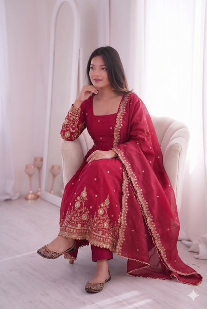 Teeya Creation Womens New Latest Trendy Elegant Red Embroidered Anarkali Suit Set with Scalloped Dupatta
