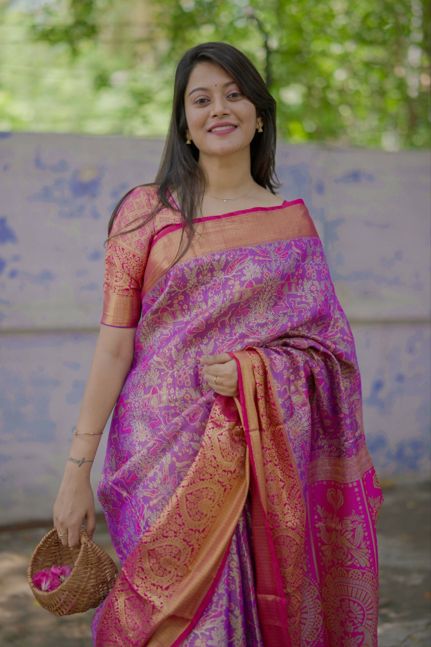 Prime Volt Royal Bridal Kanjivaram Silk Saree with Zari Weaving & Contrast Pink Pallu-Purple
