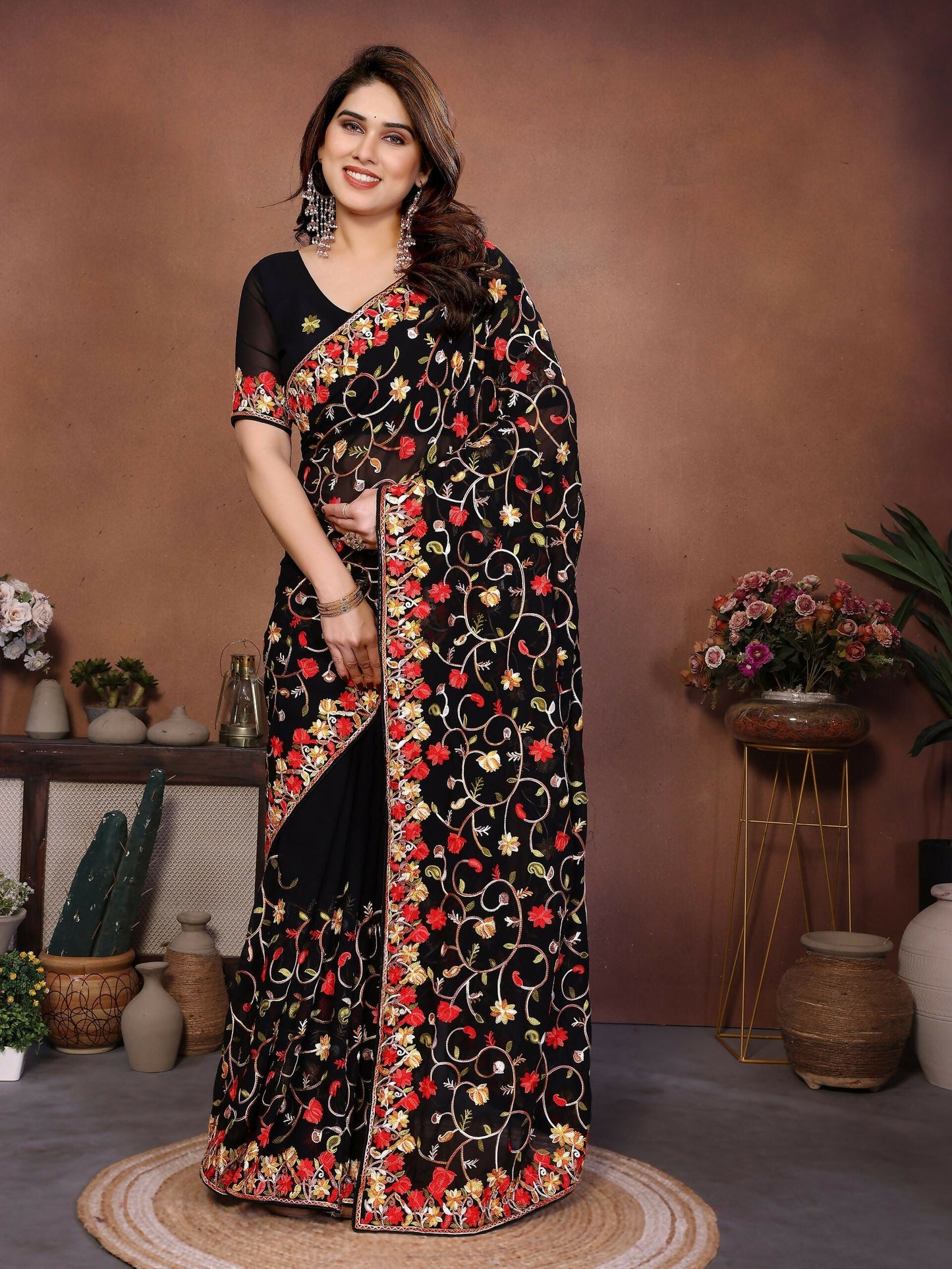 Teeya Creation New Womens Latest Wedding Wear Georgette Saree-Black