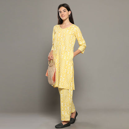 Breathables Women Cotton Printed Loungewear Kurta And Pants Co-Ord Set Yellow I Nightwear | Abstract Print