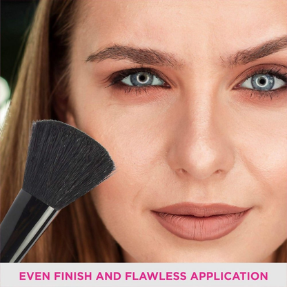 Vega Blush Brush with Wooden Handle and Natural Animal/Synthetic Hair
