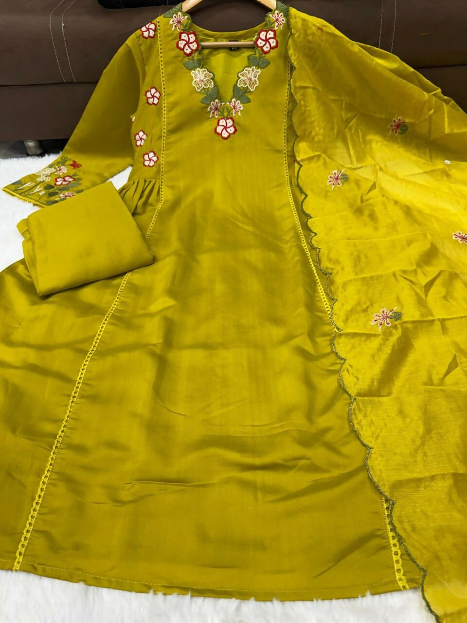 Teeya Creation Olive Green Embroidered Straight Suit Set With Dupatta