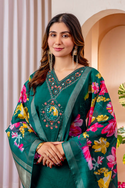 Teeya Creation Womens Rama Green Embroidered Kurta Pant Set