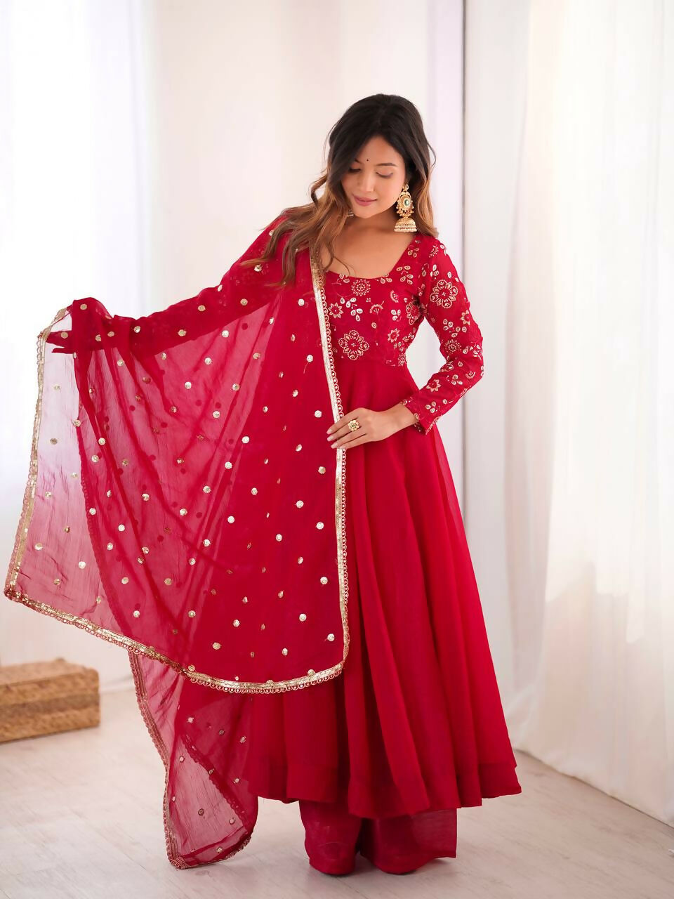 Teeya Creation New Trendy Stylish Elegant Finish With Full Flair Pink Gown Set